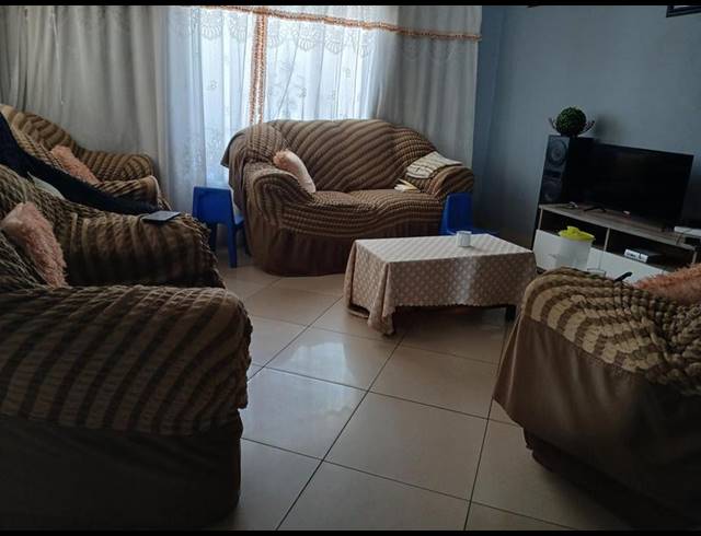 2 BEDROOM PROPERTY TO RENT IN PROTEA GLEN